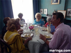 Imagem Almoço em Agosto